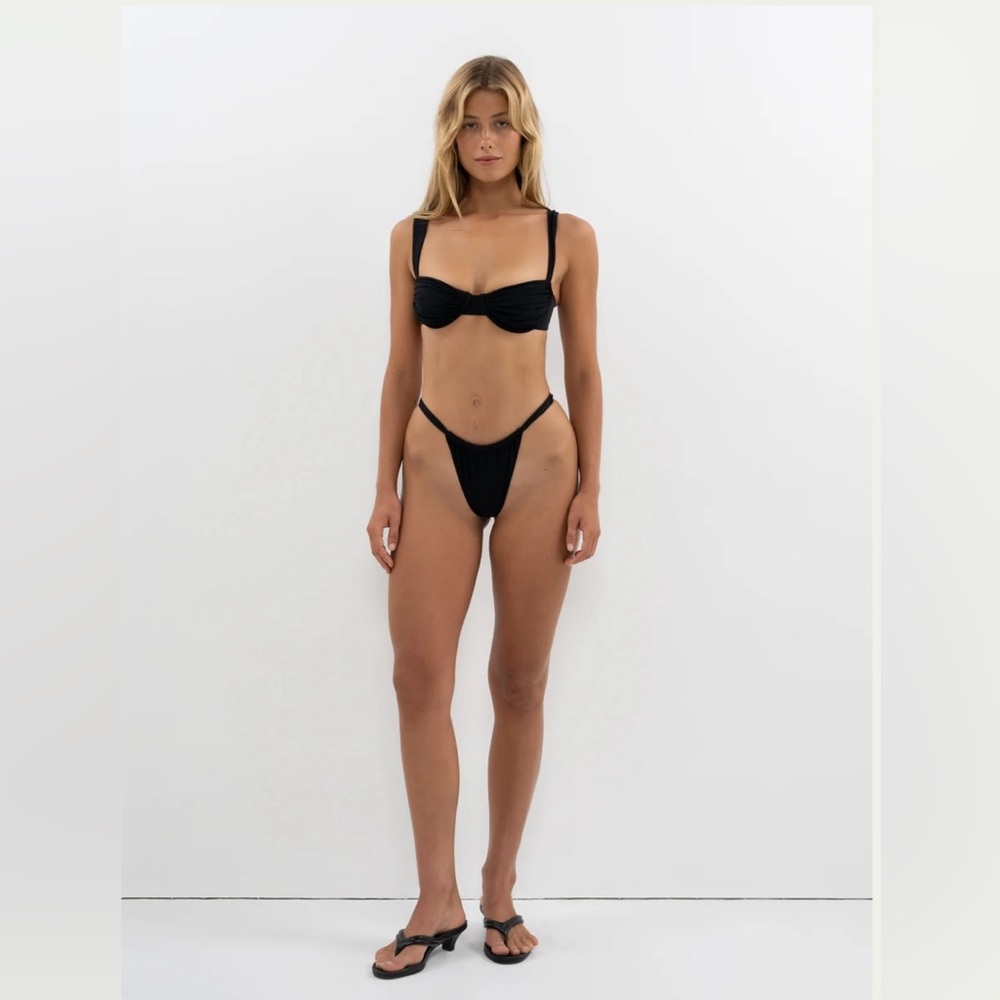 Belle the Label Bare Bottom
